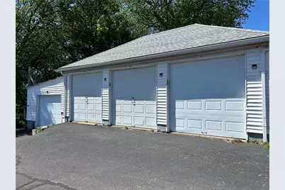 138 Kenyon Avenue, Pawtucket, RI 02861 - Photo 1