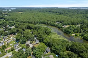 103 Birchwood Dr, North Kingstown, RI 02852 - Photo 5