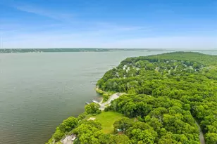 1 Wapping Dr, Bristol, RI 02809 - Photo 23