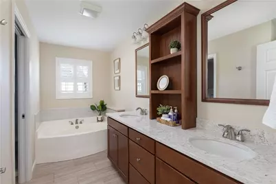 228 Chickadee Lane, South Kingstown, RI 02879 - Photo 15