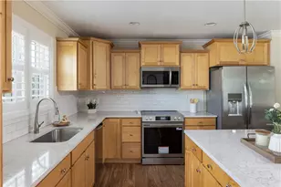 228 Chickadee Ln, South Kingstown, RI 02879 - Photo 7