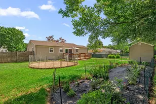20 Rotary Dr, West Warwick, RI 02893 - Photo 9