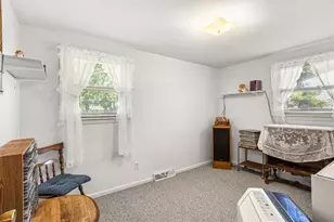 20 Rotary Dr, West Warwick, RI 02893 - Photo 15
