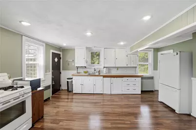 512 Woonasquatucket Avenue, North Providence, RI 02911 - Photo 11