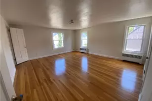 40 Amhert Ave, Pawtucket, RI 02860 - Photo 15