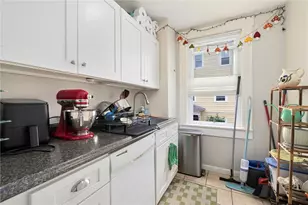 54 Barton St, Providence, RI 02909 - Photo 39