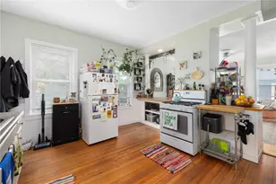 54 Barton St, Providence, RI 02909 - Photo 15