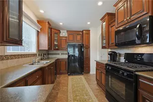 65 Lark Ln, Tiverton, RI 02878 - Photo 9