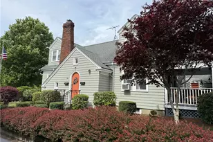 9 Butler St, Newport, RI 02840 - Photo 1