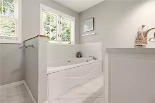 5 Wingate Rd, South Kingstown, RI 02879 - Photo 15