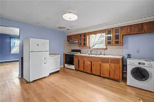 119 Rounds Ave, East Providence, RI 02915 - Photo 5