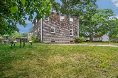 119 Rounds Avenue, East Providence, RI 02915 - Photo 21