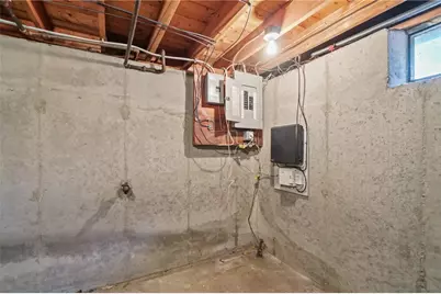 119 Rounds Avenue, East Providence, RI 02915 - Photo 15