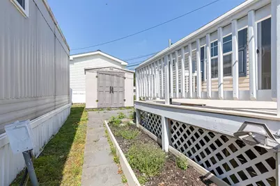 27 Woodward Road, 40, Lincoln, RI 02865 - Photo 5