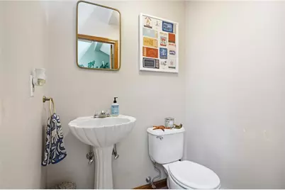27 Royal Avenue, Cranston, RI 02920 - Photo 11