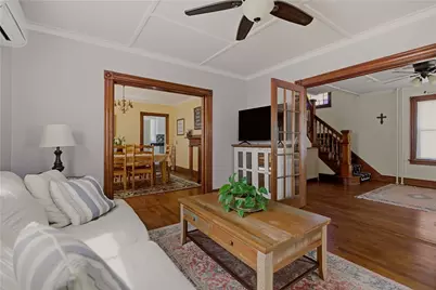24 Thurston Avenue, Newport, RI 02840 - Photo 9