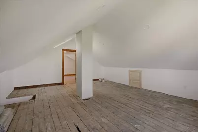 24 Thurston Avenue, Newport, RI 02840 - Photo 39