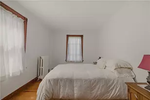 24 Thurston Ave, Newport, RI 02840 - Photo 29