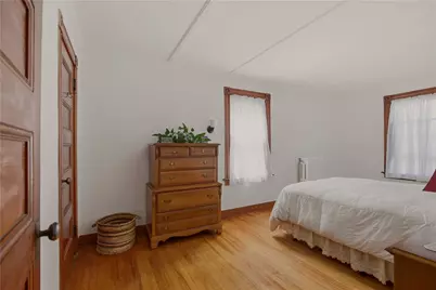 24 Thurston Avenue, Newport, RI 02840 - Photo 29