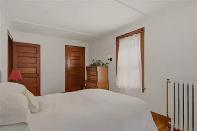 24 Thurston Avenue, Newport, RI 02840 - Photo 31