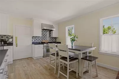 24 Thurston Avenue, Newport, RI 02840 - Photo 21