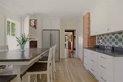24 Thurston Avenue, Newport, RI 02840 - Photo 19