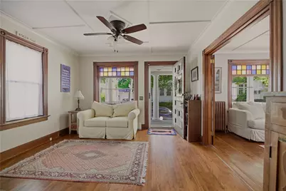 24 Thurston Avenue, Newport, RI 02840 - Photo 5