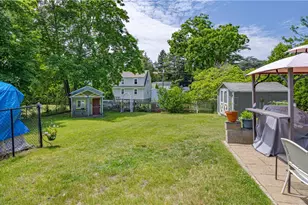 43 Duane St, Warwick, RI 02818 - Photo 3