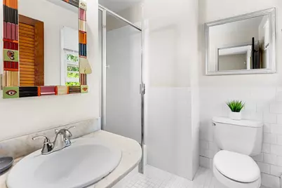 172 Eustis Avenue, Newport, RI 02840 - Photo 31