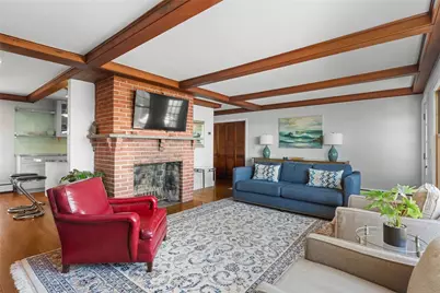 172 Eustis Avenue, Newport, RI 02840 - Photo 13
