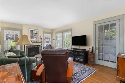 141 Coggeshall Avenue, Newport, RI 02840 - Photo 19