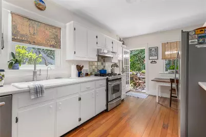 141 Coggeshall Avenue, Newport, RI 02840 - Photo 9