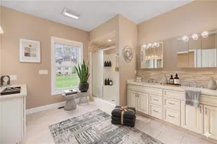 136 Rome Ct, Cranston, RI 02921 - Photo 3