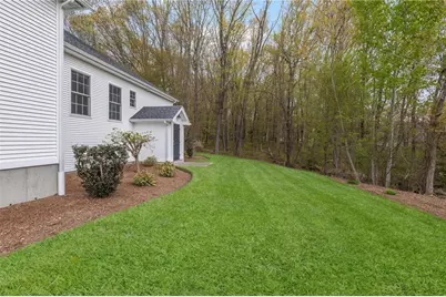 136 Rome Court, Cranston, RI 02921 - Photo 17
