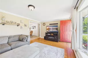 205 Baldwin Rd, Warwick, RI 02886 - Photo 7