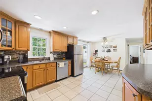 205 Baldwin Rd, Warwick, RI 02886 - Photo 13