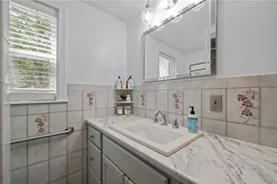 10 Denver Ave, Cranston, RI 02905 - Photo 21