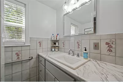 10 Denver Avenue, Cranston, RI 02905 - Photo 21