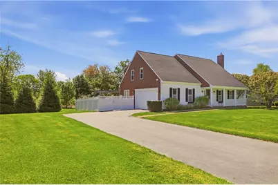 32 James Francis Terrace, Middletown, RI 02842 - Photo 3