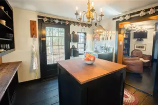 1724 S Rd, South Kingstown, RI 02881 - Photo 7