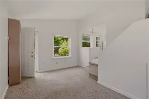 21 E Rd, Tiverton, RI 02878 - Photo 25