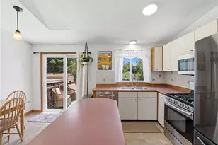 14 Oak St, West Warwick, RI 02893 - Photo 39