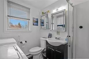 97 Eustis Ave, Newport, RI 02840 - Photo 17