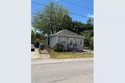 52 Kenway Avenue, Warwick, RI 02889 - Photo 3