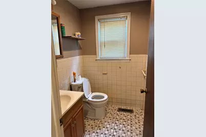 52 Kenway Avenue, Warwick, RI 02889 - Photo 11