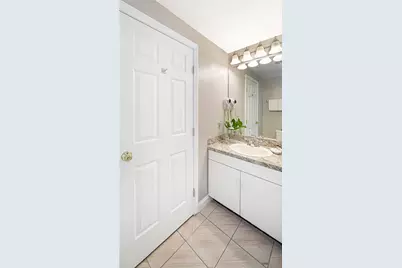551 Thames Street #H3, H4, H5, Newport, RI 02840 - Photo 31