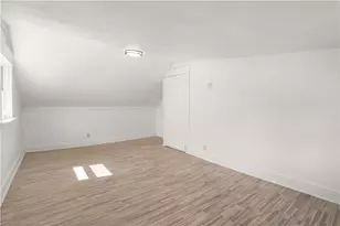 421 Pequot Ave, Warwick, RI 02889 - Photo 21