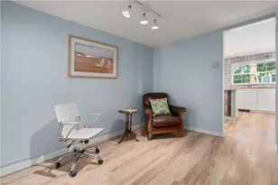 421 Pequot Ave, Warwick, RI 02889 - Photo 15