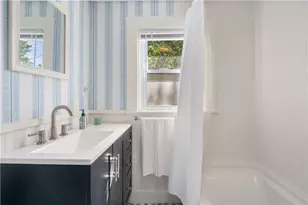 421 Pequot Ave, Warwick, RI 02889 - Photo 17