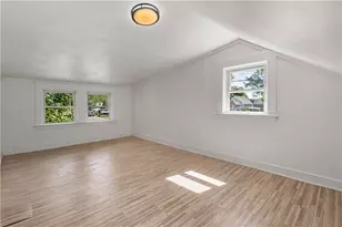 421 Pequot Ave, Warwick, RI 02889 - Photo 19